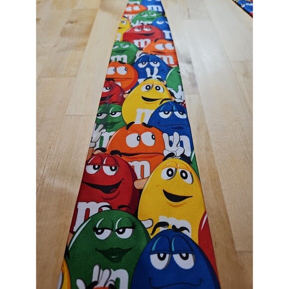 M&M's Characters All Over Large Print Men's Necktie Mars Candy Novelty Tie - Picture 4 of 14